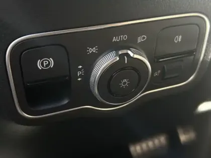 Photo 23 Mercedes Classe B 200 d AMG Line