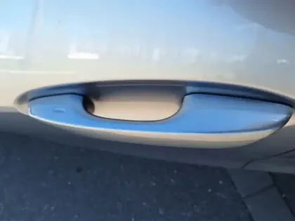 Photo 27 Lexus UX 300h 2WD Le HYBRIDE MC TO TECH