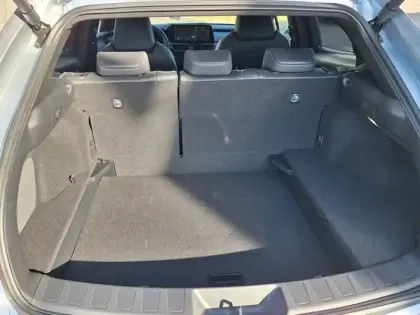 Photo 28 Lexus UX 300h 2WD Le HYBRIDE MC TO TECH