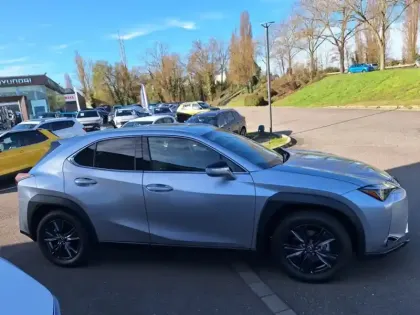 Photo 8 Lexus UX 300h 2WD Le HYBRIDE MC TO TECH