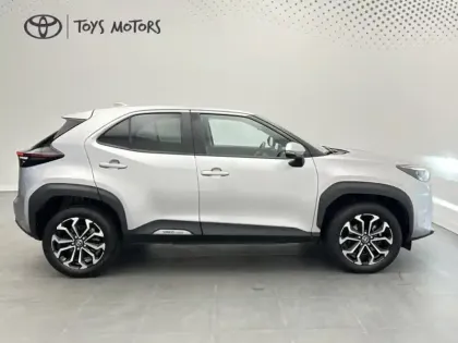 Photo 5 Toyota Yaris Hybride 1.5 116H DESIGN PACK CARGO