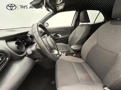 Photo 18 Toyota Yaris Hybride 1.5 116H DESIGN PACK CARGO