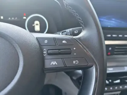 Photo 16 Hyundai I20 1.0 T-GDi 100ch Hybrid Creative