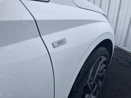 Photo 14 Hyundai I20 1.0 T-GDi 100ch Hybrid Creative