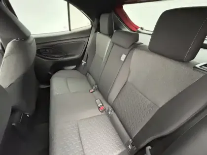 Photo 21 Toyota Yaris Hybride 1.5 HYBRID 116H / DESIGN CARGO