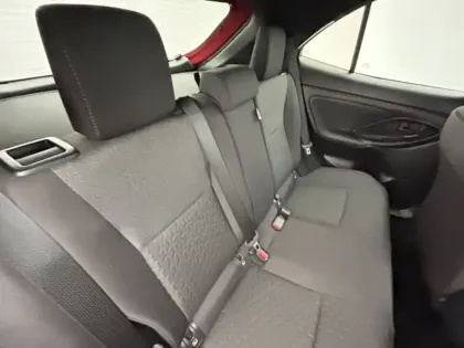 Photo 24 Toyota Yaris Hybride 1.5 HYBRID 116H / DESIGN CARGO