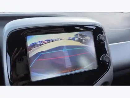 Photo 11 Toyota Aygo 1.0 VVT-i x-play 69 ch BVA5