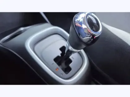 Photo 13 Toyota Aygo 1.0 VVT-i x-play 69 ch BVA5