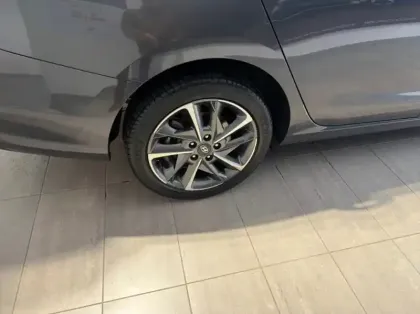 Photo 13 Hyundai I30 SW 1.0 T-GDi 120ch Hybrid 48V Creative DCT-7