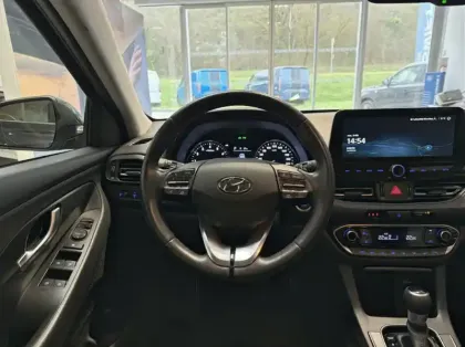 Photo 6 Hyundai I30 SW 1.0 T-GDi 120ch Hybrid 48V Creative DCT-7