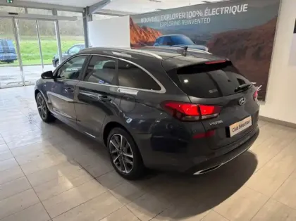 Photo 12 Hyundai I30 SW 1.0 T-GDi 120ch Hybrid 48V Creative DCT-7