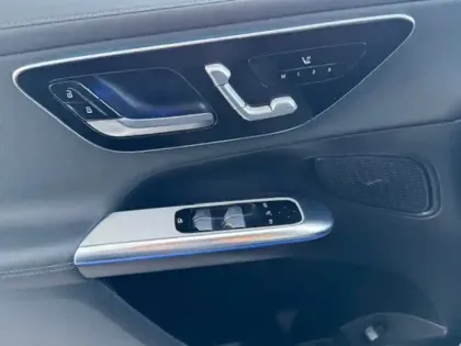 Photo 14 Mercedes Classe GLC 220 d 4MATIC AMG Line