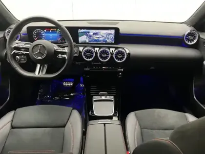 Photo 10 Mercedes Classe A Gén. IV (W177) Ph2 AMG Line 5