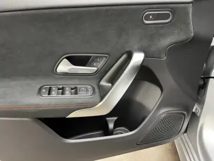 Photo 13 Mercedes Classe A Gén. IV (W177) Ph2 AMG Line 5