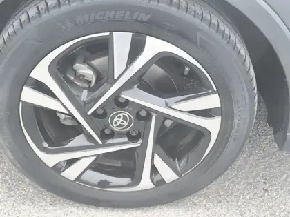 Photo 8 Toyota C-HR Hybrid Edition 1.8 122 ch