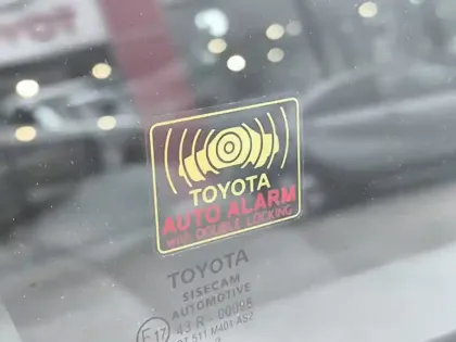 Photo 15 Toyota C-HR Hybrid Edition 1.8 122 ch