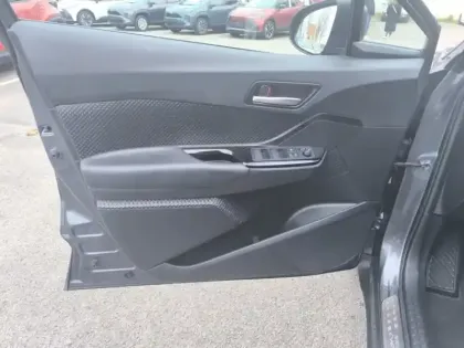 Photo 19 Toyota C-HR Hybrid Edition 1.8 122 ch