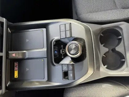 Photo 12 Toyota Bz4x Grande Autonomie Design