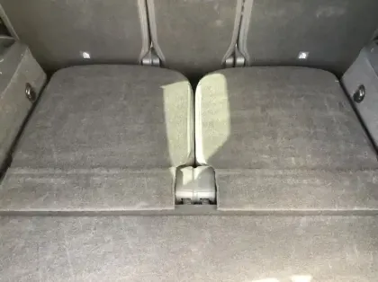 Photo 24 Peugeot 5008 Nouveau Hybrid 145 ch e-DCS6 Allure