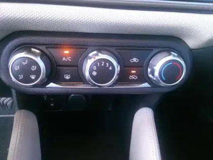 Photo 7 Nissan Micra  0.9 IG-T 90ch N-Connecta