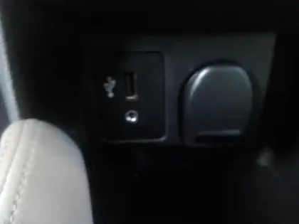 Photo 8 Nissan Micra  0.9 IG-T 90ch N-Connecta