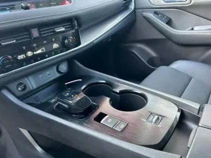 Photo 14 Nissan X-trail Gén. IV (T33) Ph1 N-Trek 5