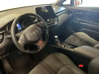 Photo 12 Toyota C-HR  2.0 Hybride 184ch GR Sport E-CVT