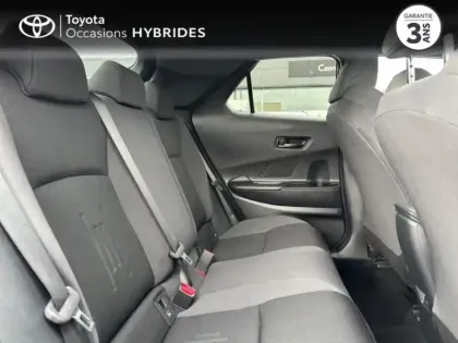 Photo 6 Toyota C-HR  1.8 Hybride 140ch Design Pack Confort