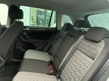 Photo 6 Volkswagen Tiguan  2.0 TDI 150ch Life Plus DSG7
