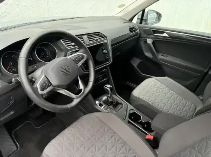 Photo 11 Volkswagen Tiguan  2.0 TDI 150ch Life Plus DSG7