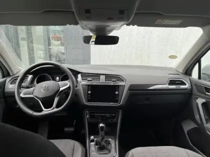 Photo 12 Volkswagen Tiguan  2.0 TDI 150ch Life Plus DSG7