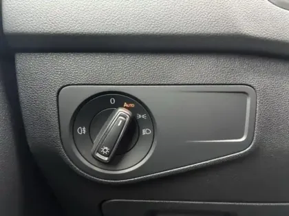 Photo 10 Volkswagen Tiguan  2.0 TDI 150ch Life Plus DSG7