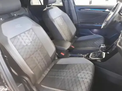 Photo 12 Volkswagen T-roc  1.5 TSI EVO 150ch R-Line DSG7