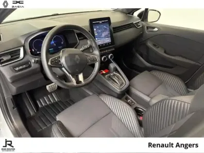 Photo 14 Renault Clio  1.6 E-Tech 145ch full hybrid esprit Alpine - 24