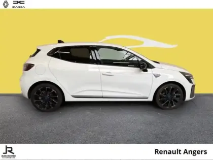 Photo 13 Renault Clio  1.6 E-Tech 145ch full hybrid esprit Alpine - 24