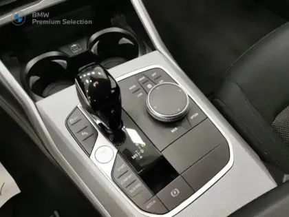 Photo 14 BMW Serie 3 Série 3 316dA MH 122ch Business Design