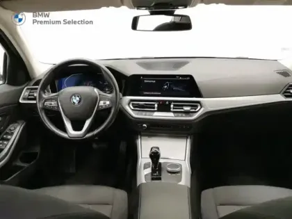 Photo 10 BMW Serie 3 Série 3 316dA MH 122ch Business Design