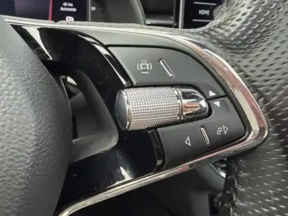 Photo 13 Skoda Kamiq  1.0 TSI Evo 110ch Monte-Carlo DSG7