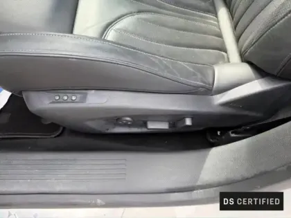 Photo 11 DS DS 4  E-TENSE 225ch Cross Rivoli