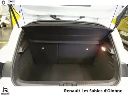 Photo 6 Renault Clio  1.6 E-Tech hybride 145ch Equilibre