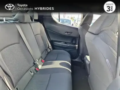 Photo 6 Toyota C-HR  122h Dynamic 2WD E-CVT