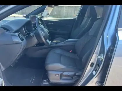 Photo 9 Toyota C-HR  2.0 Hybride 184ch Dynamic Ultimate E-CVT