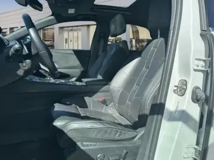 Photo 8 DS DS 7  Crossback E-TENSE 4x4 300ch Grand Chic