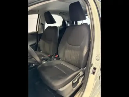 Photo 13 Toyota Yaris  120 VVT-i Dynamic Business 5p MC24