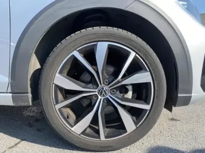 Photo 14 Volkswagen Taigo  1.0 TSI 116ch R-Line Edition DSG7