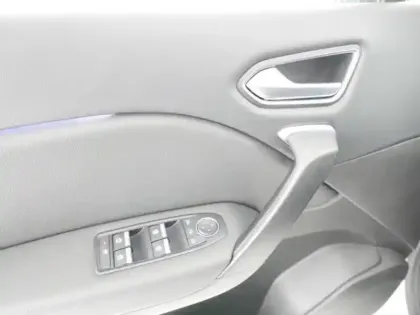 Photo 9 Renault Captur  1.3 TCe 160ch FAP Intens EDC -21