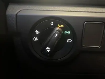 Photo 13 Volkswagen T-cross  1.0 TSI 116ch R-Line Edition DSG7