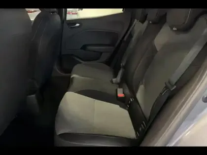 Photo 10 Renault Clio Gén. V (BJA) Ph2 Evolution 5