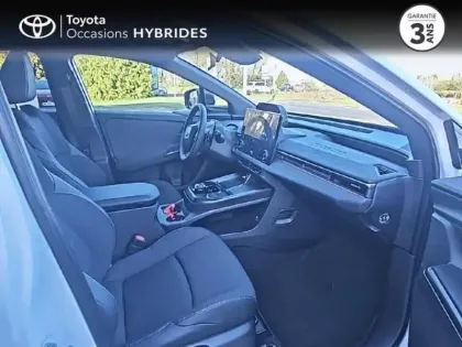 Photo 5 Toyota C-HR + 224ch 77kWh Design Grande Autonomie