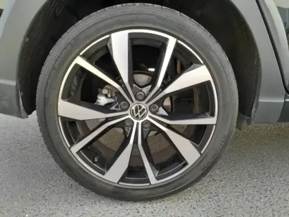 Photo 11 Volkswagen Taigo  1.5 TSI 150ch R-Line DSG7